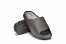 Picture of Yeezy Slides _SKUfc4209295fc